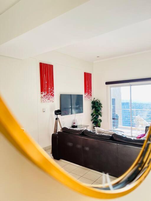 Duplex Penthouse 24H Electricity Apartment โจฮันเนสเบิร์ก ภายนอก รูปภาพ